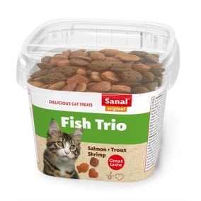 Sanal cat fish trio snacks cup (75 GR)